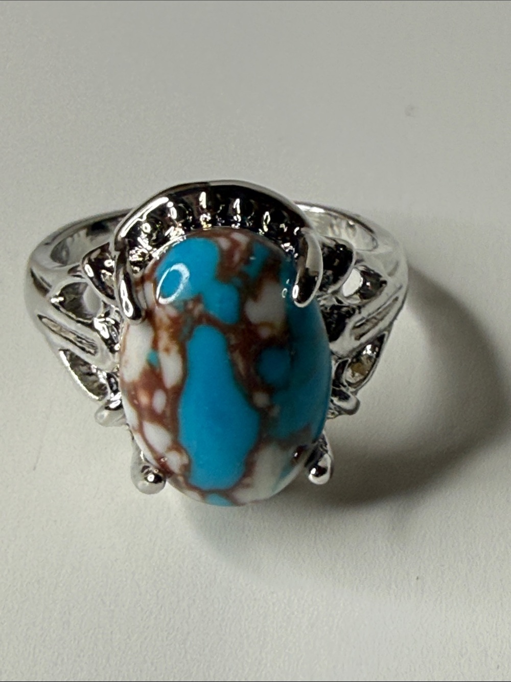 Silver tone and Blue fashion Ring Sz 7 gemstone look